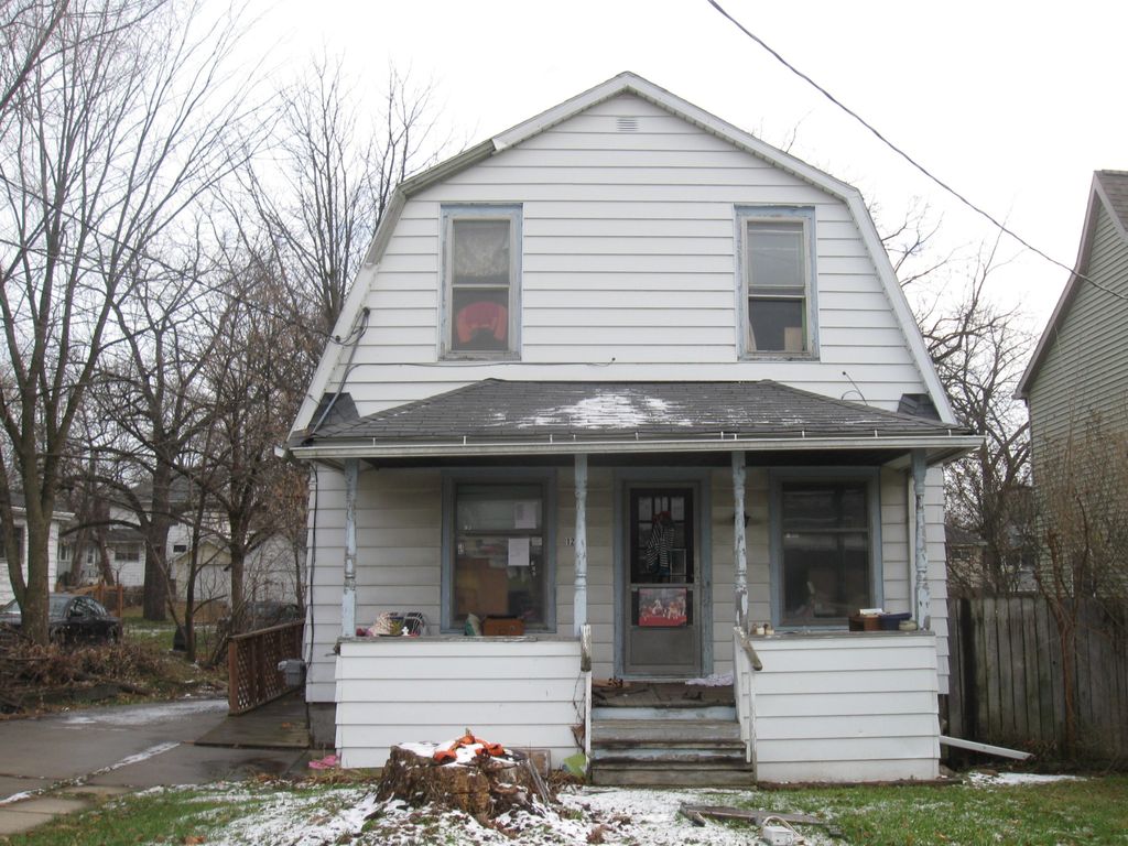 1238 Massachusetts Ave, Lansing, MI 48906