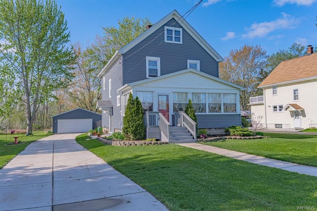 2510 Niagara Rd, Niagara Falls, NY 14304 4 Bed, 2 Bath SingleFamily