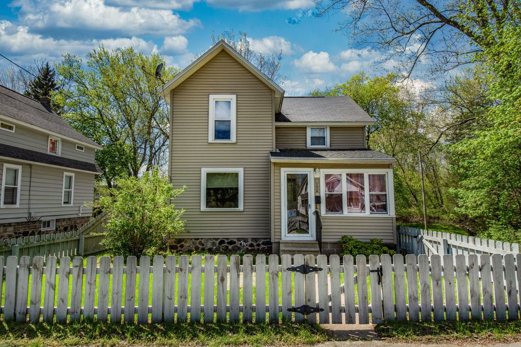 156 N West St, Hillsdale, MI 49242 Trulia