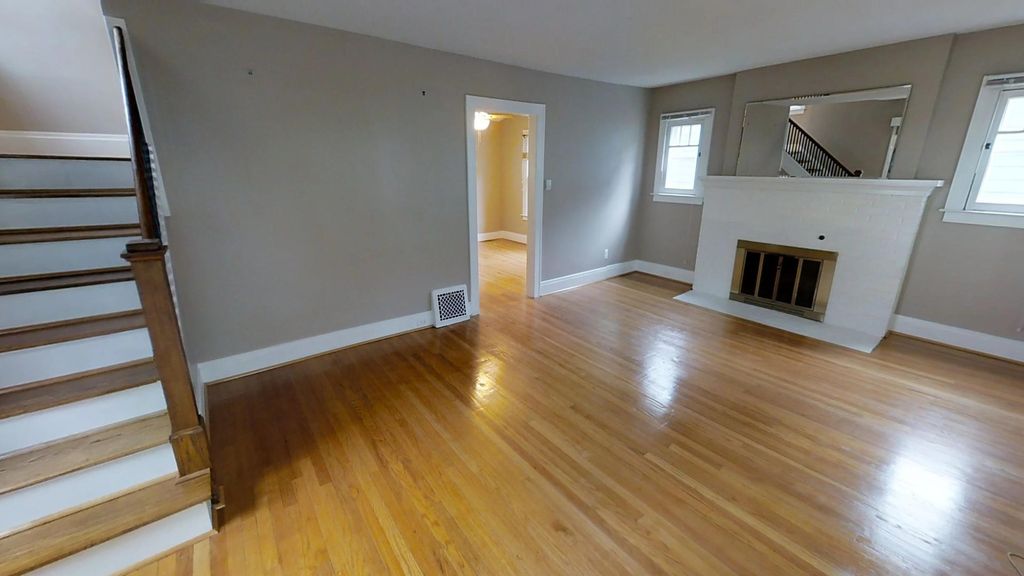 215 Buena Vista Ave, Ann Arbor, MI 48103