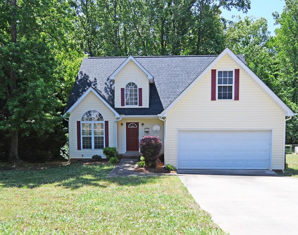 301 Oak Ridge Dr, Greenwood, SC 29649 Trulia