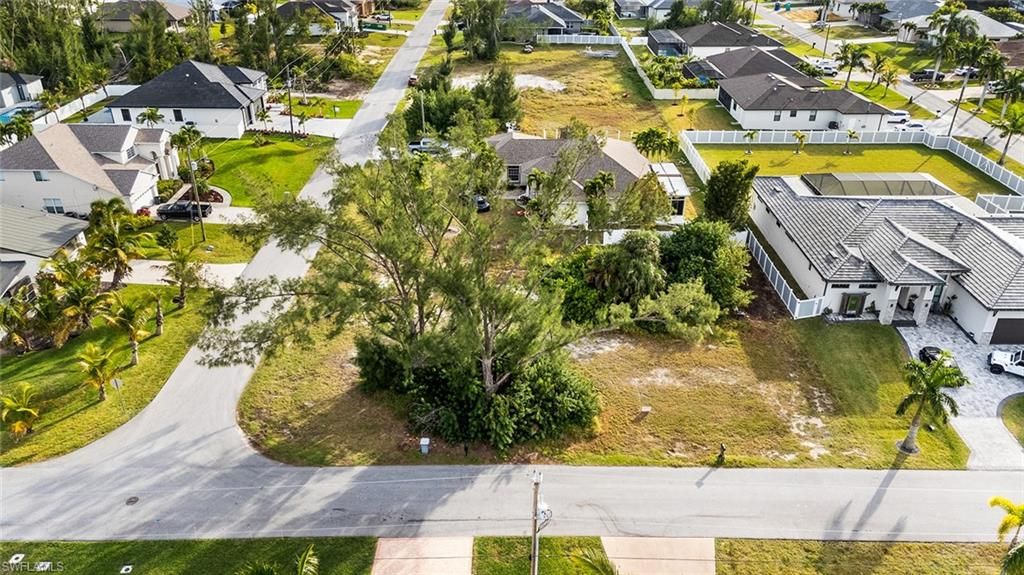 3824 SW 3rd St, Cape Coral, FL 33991