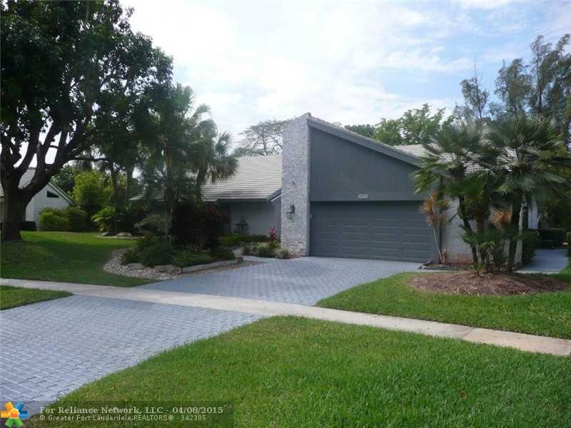 6920 Giralda Cir, Boca Raton, FL 33433