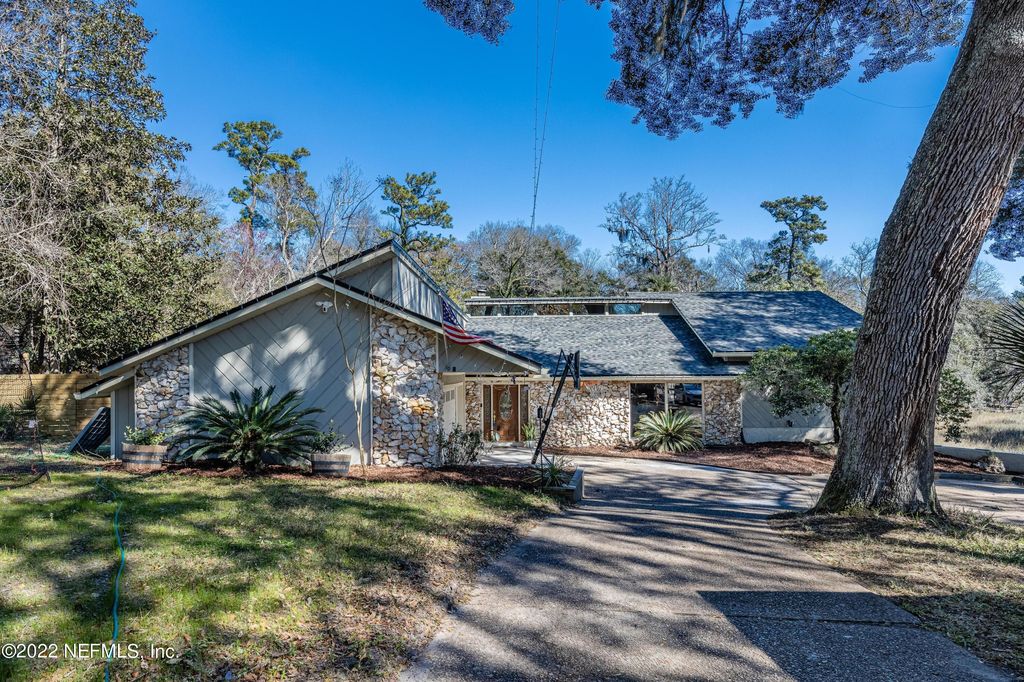 13853 HILLANDALE DR, Jacksonville, FL 32225