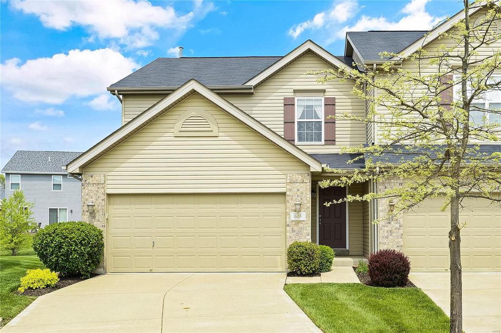 645 Country Heights Dr, Lake Saint Louis, MO 63367 Trulia