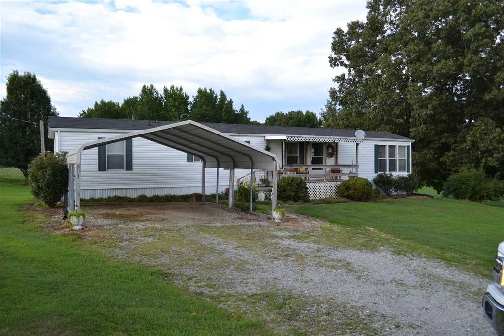 28 Casey Rd, Trenton, TN 2 Bed, 1 Bath Mobile / Manufactured 17