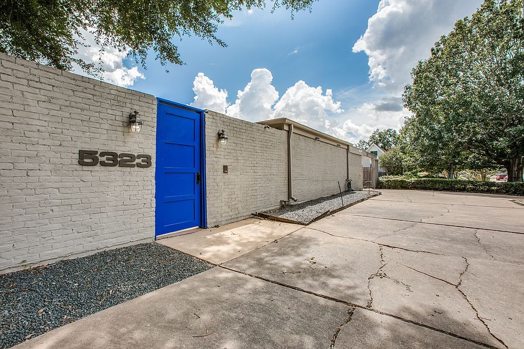 5323 S Braeswood Blvd, Houston, TX 77096