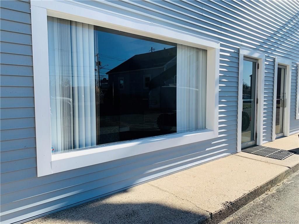 466 East St #2, Plainville, CT 06062
