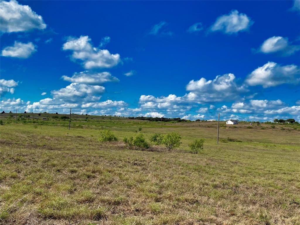 2 Tract Crescent Rd   #451, Coupland, TX 78615