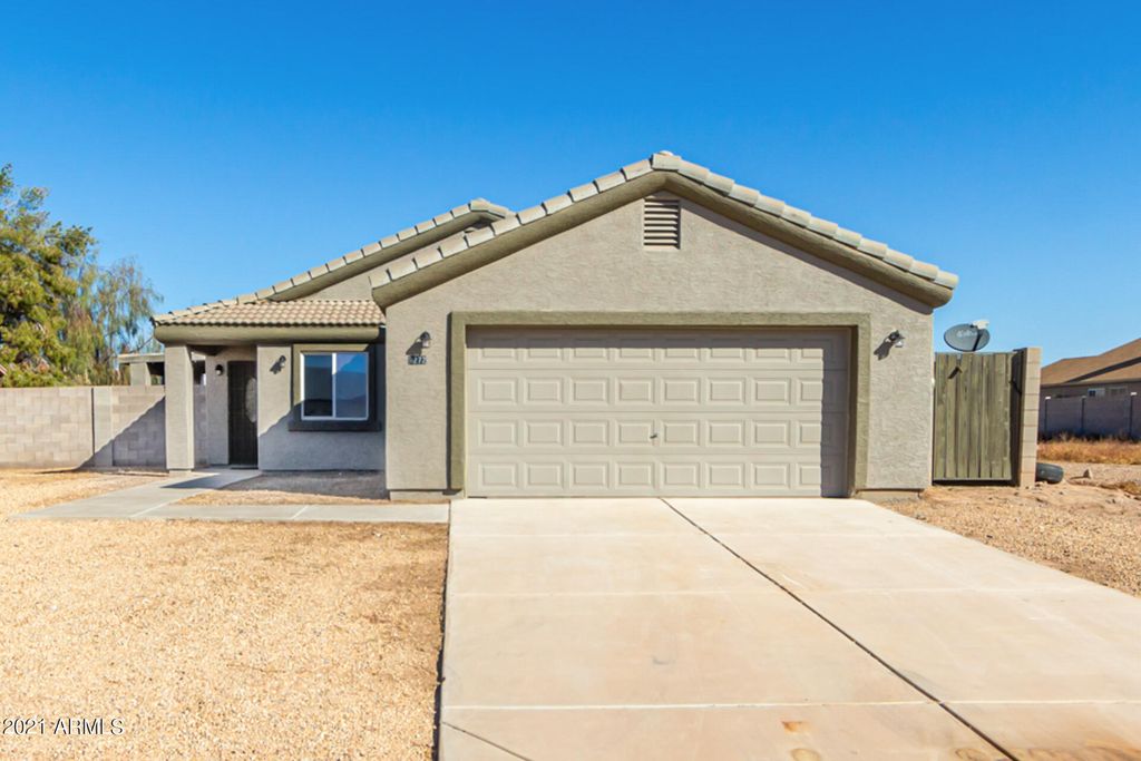 9272 W Oneida Dr, Arizona City, AZ 85123