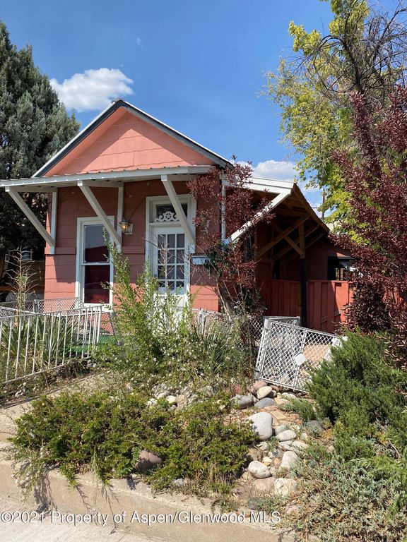 124 W  3rd St, Rifle, CO 81650