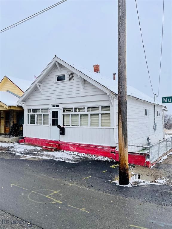 102 Mullin St, Butte, MT 59701