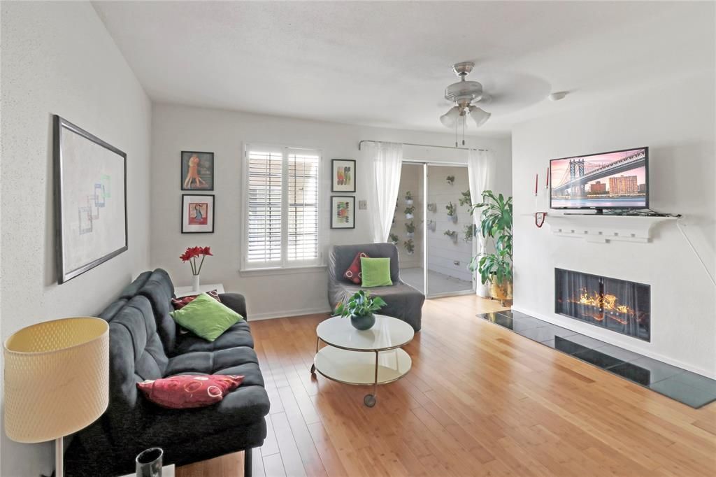 2333 Bering Dr #225, Houston, TX 77057