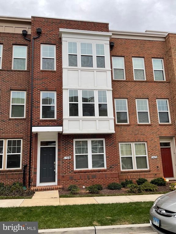 138 Strummer Ln, Gaithersburg, MD 20878