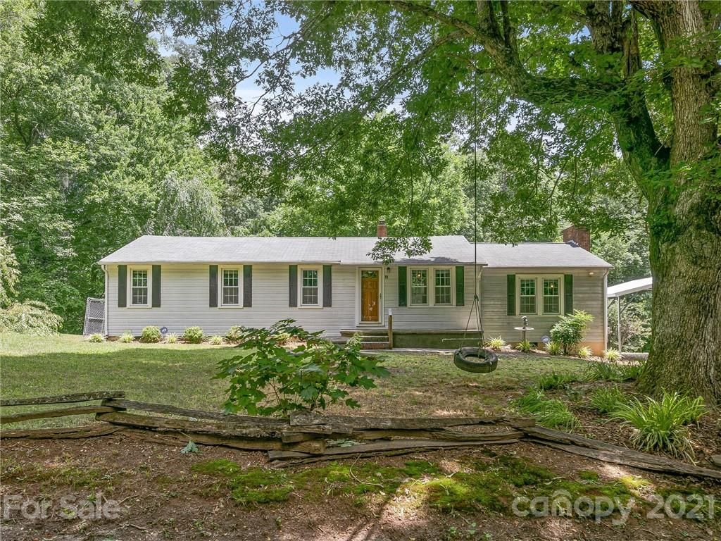 18 Casselberry Rd, Asheville, NC 28806