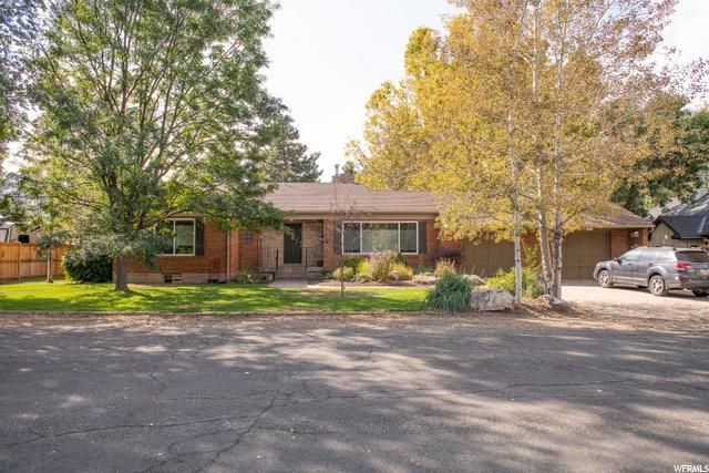 1930 E Cresthill Dr, Salt Lake City, UT 84117