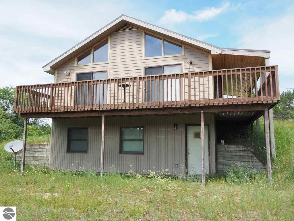 92 N Thompsonville Rd, Beulah, MI 49617 Trulia