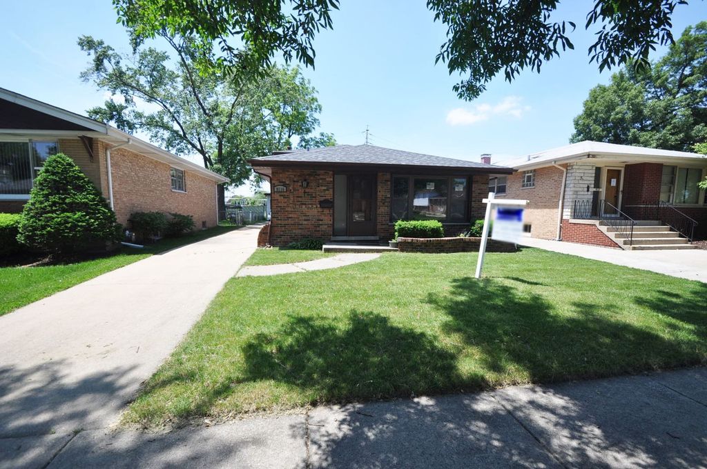 9116 S Turner Ave, Lemont, IL 60805