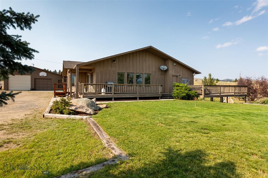 40 Depot Hill Rd, Boulder, MT 59632