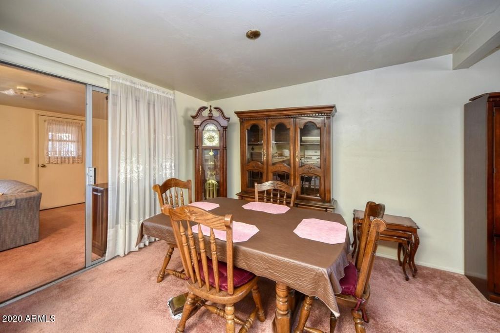 2248 Santa Teresa Dr, Sierra Vista, AZ 3 Bed, 2 Bath