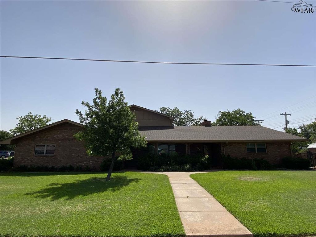 100 S Central St, Electra, TX 76360 Trulia