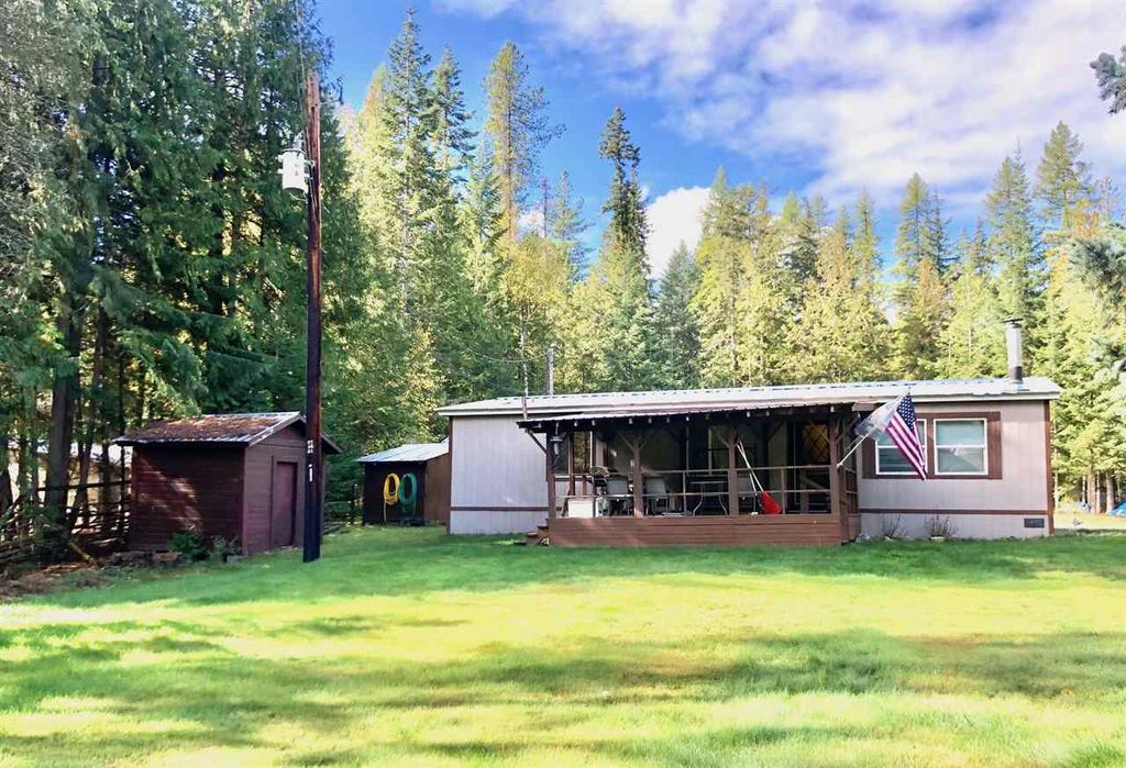 517 Highway 31, Ione, WA 99139