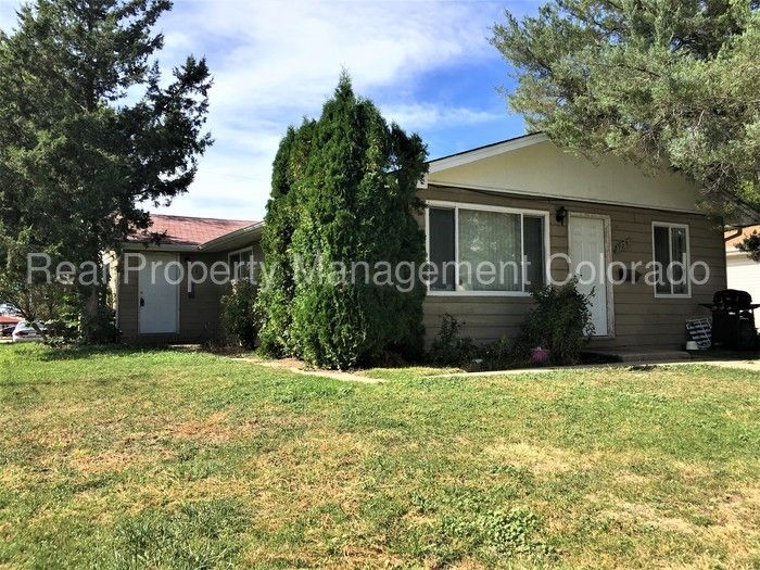 727 Emporia St, Aurora, CO 80010