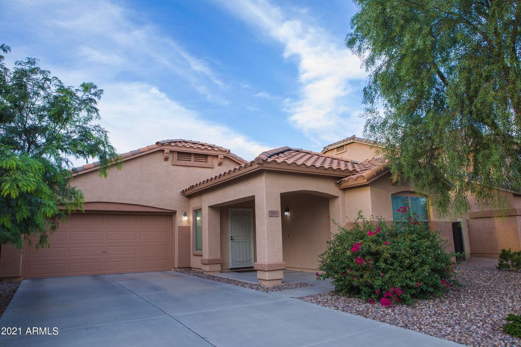 590 E Press Rd, San Tan Valley, AZ 85140