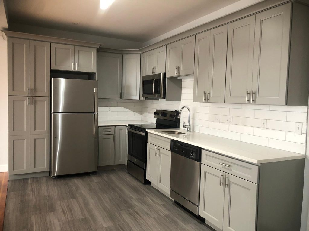 13 Beckford St #3B, Beverly, MA 01915