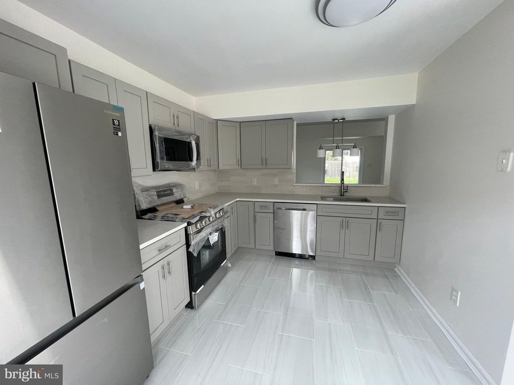 505 Morris St, Gloucester City, NJ 08030