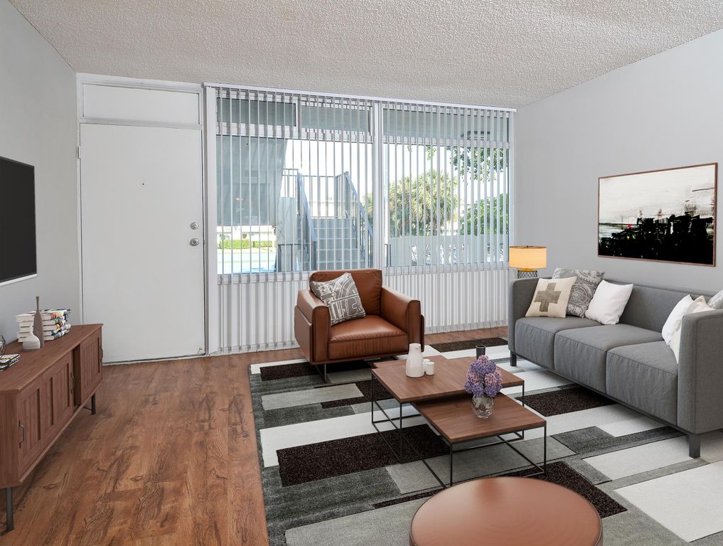 241 NE 38th St, Fort Lauderdale, FL 33334