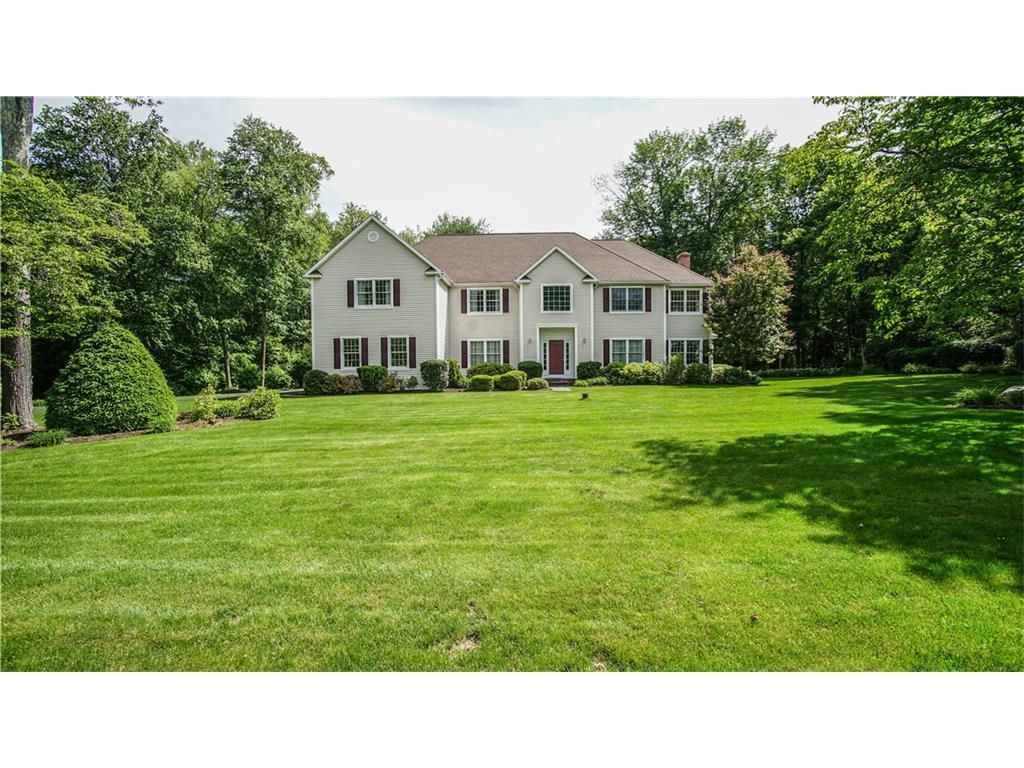 63 Britiani Rd, Southbury, CT 06488