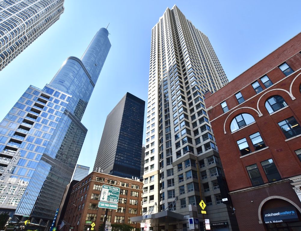 440 N Wabash Ave #410, Chicago, IL 60611
