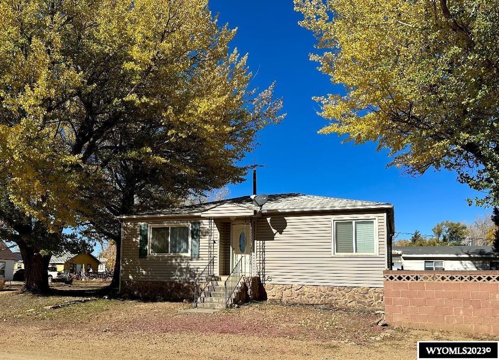 402 Sage St, Medicine Bow, WY 82329 MLS 20235249 Trulia