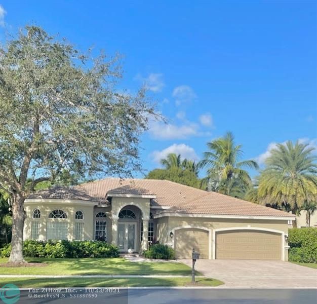 9562 Parkview Ave, Boca Raton, FL 33428