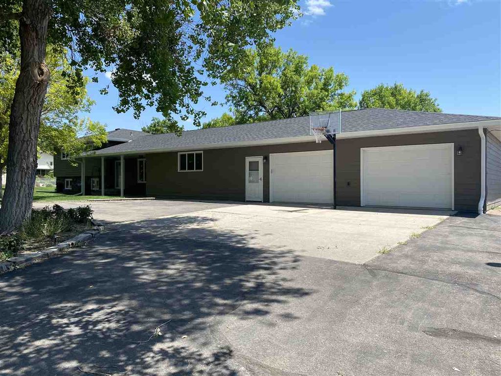 721 Poplar St, Sutherland, NE 69165 Trulia