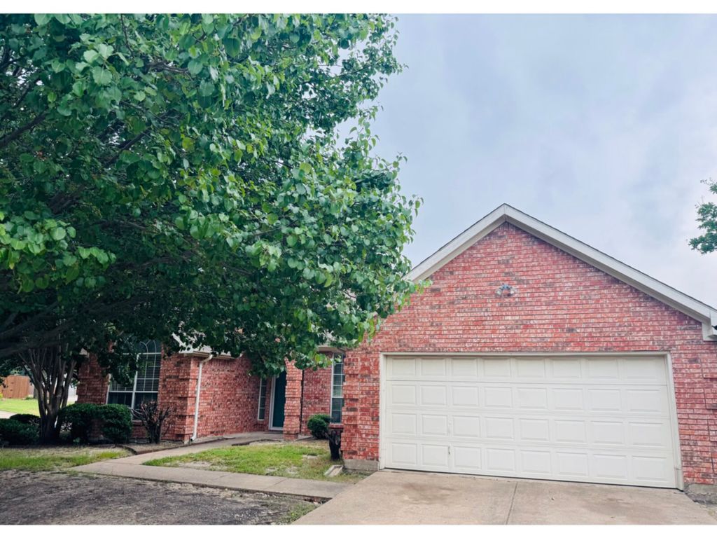 6501 Violet Dr, Rowlett, TX 75089
