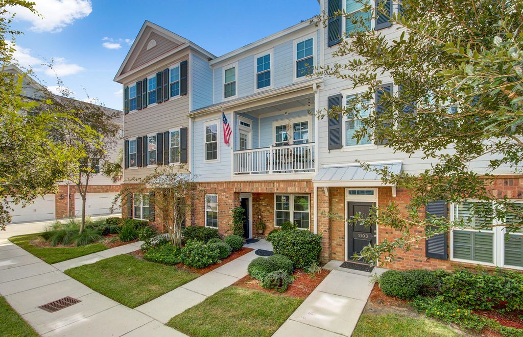 656 Coleman Blvd 1102, Mount Pleasant, SC 3 Bed, 4 Bath Townhouse