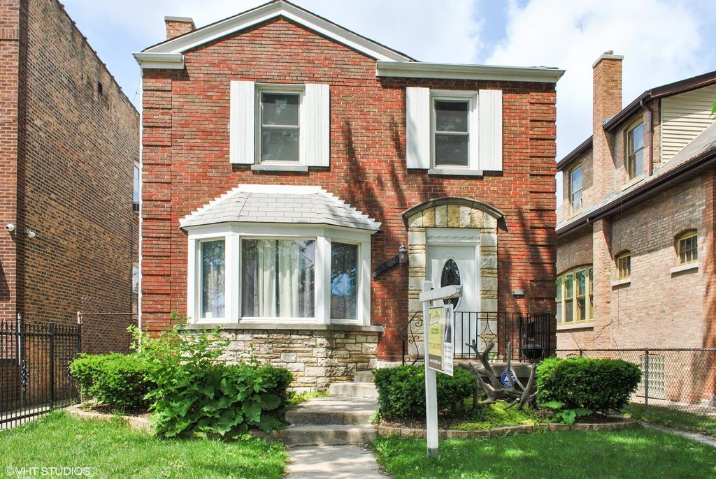 7940 S Crandon Ave, Chicago, IL 60617