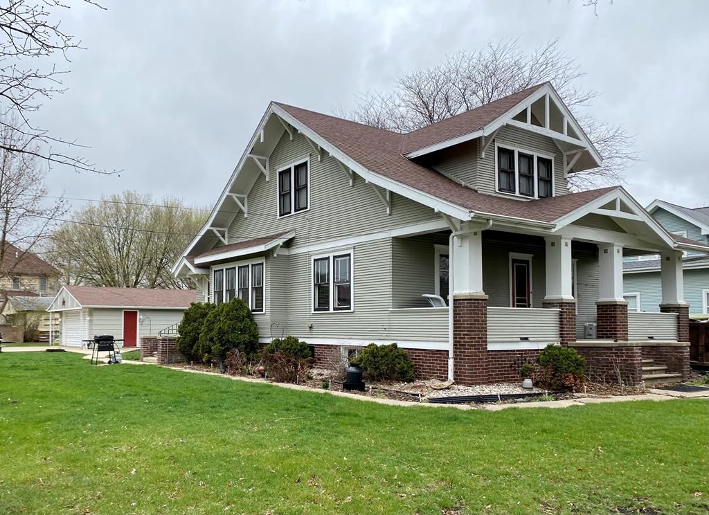 422 S Geneva St, Pomeroy, IA 4 Bed, 2 Bath SingleFamily Home 64