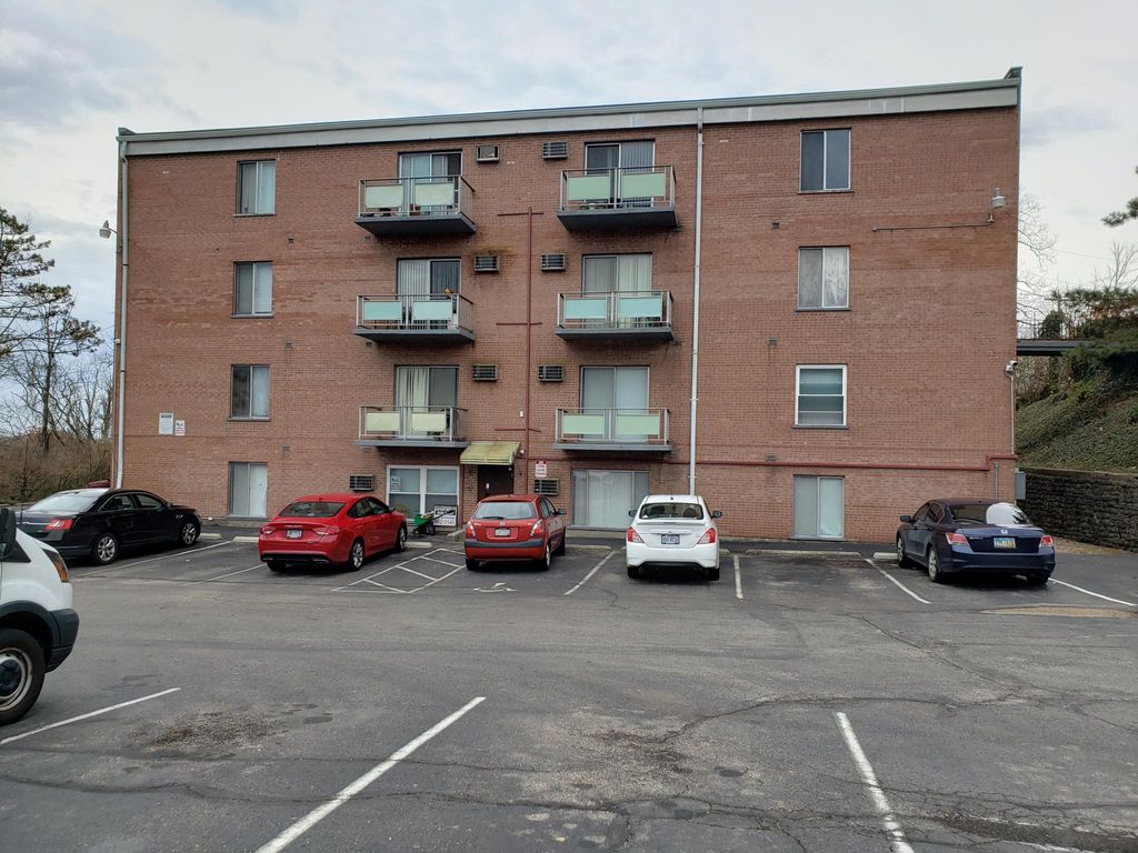 5400 Hamilton Ave #405, Cincinnati, OH 45224