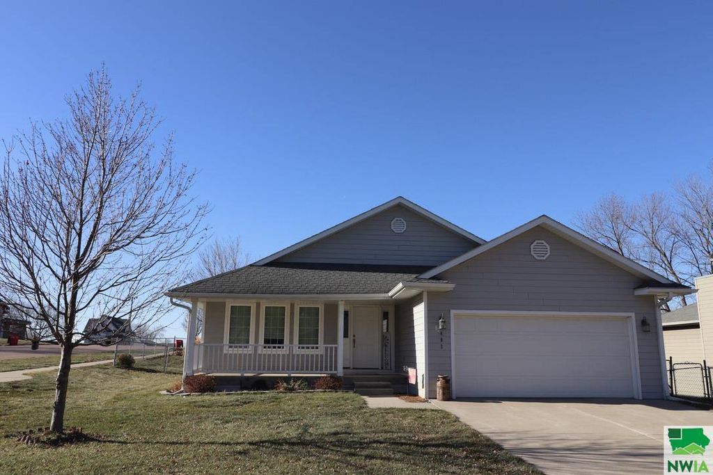 401 Elm St, Lawton, IA 51030 Trulia