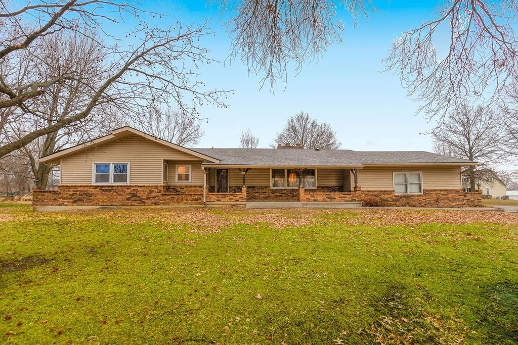 439 E Locust St, Drexel, MO 64742 Trulia