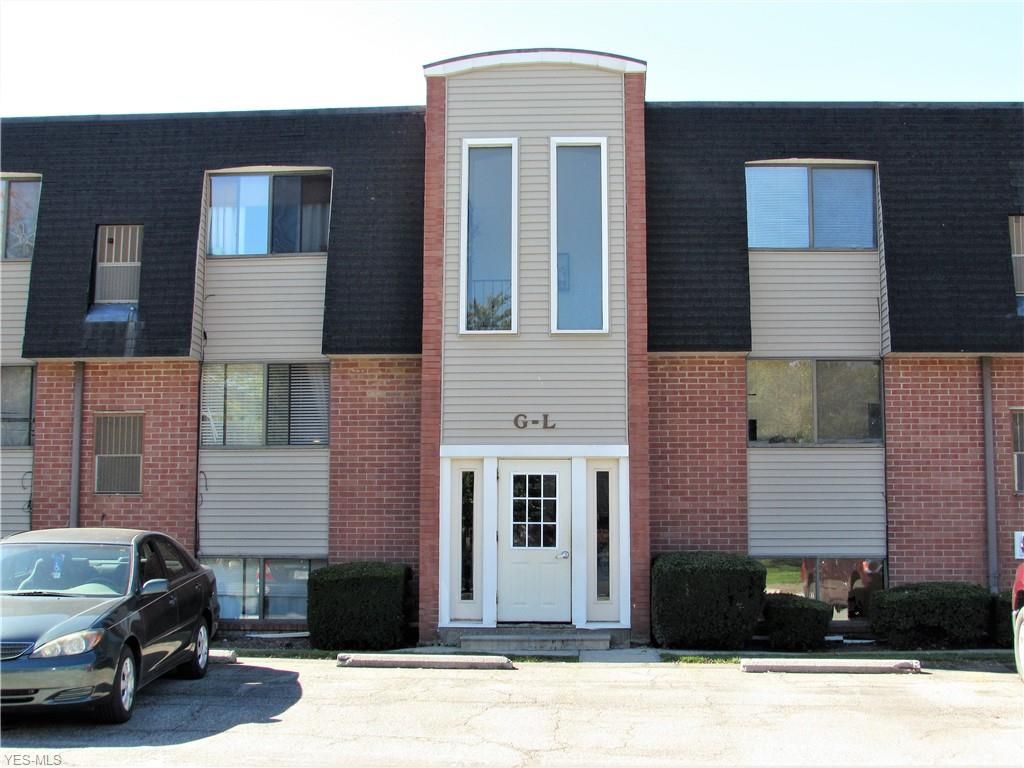 216 Moore Rd 4L, Avon Lake, OH 44012 2 Bed, 2 Bath Condo MLS