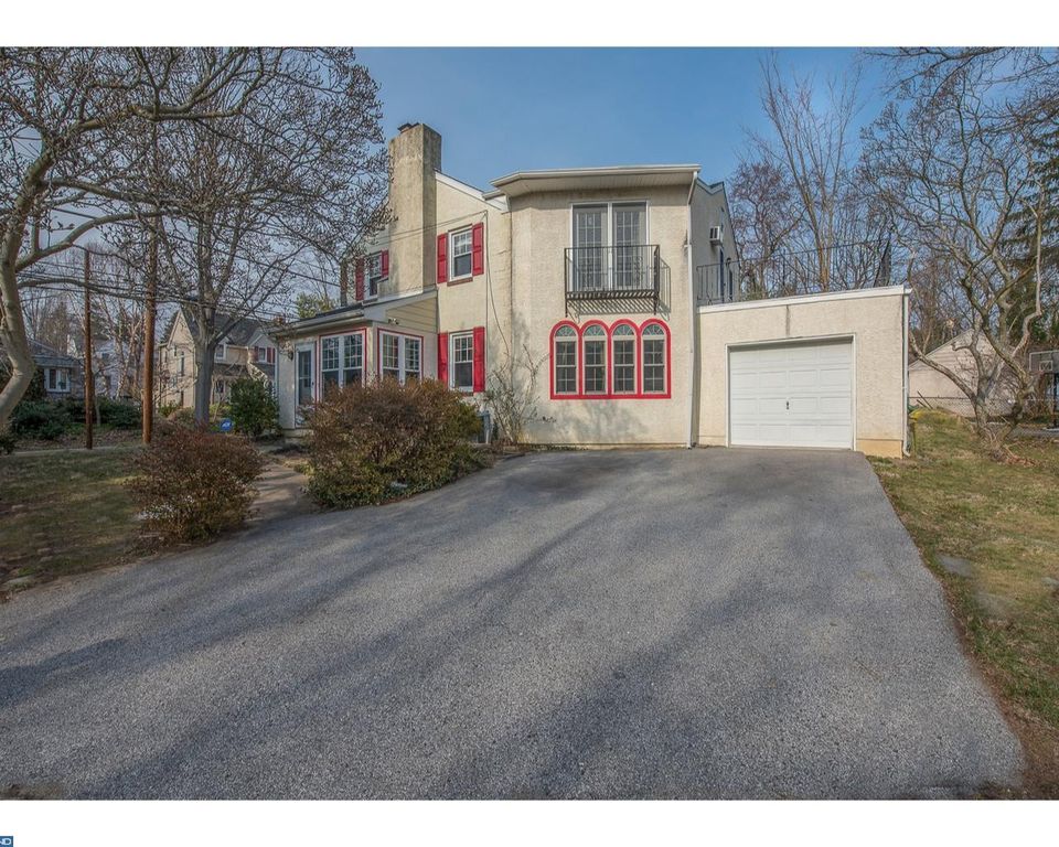 1466 Manoa Rd, Wynnewood, PA 19096