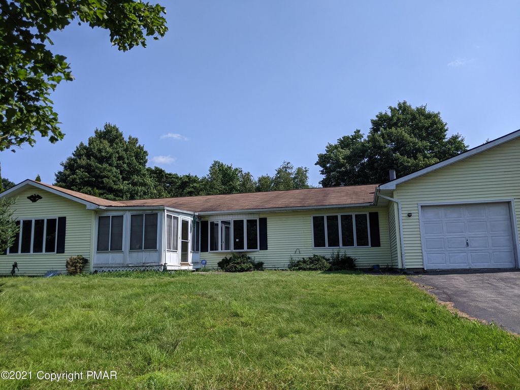 580 Mountain Rd, Albrightsville, PA 18210