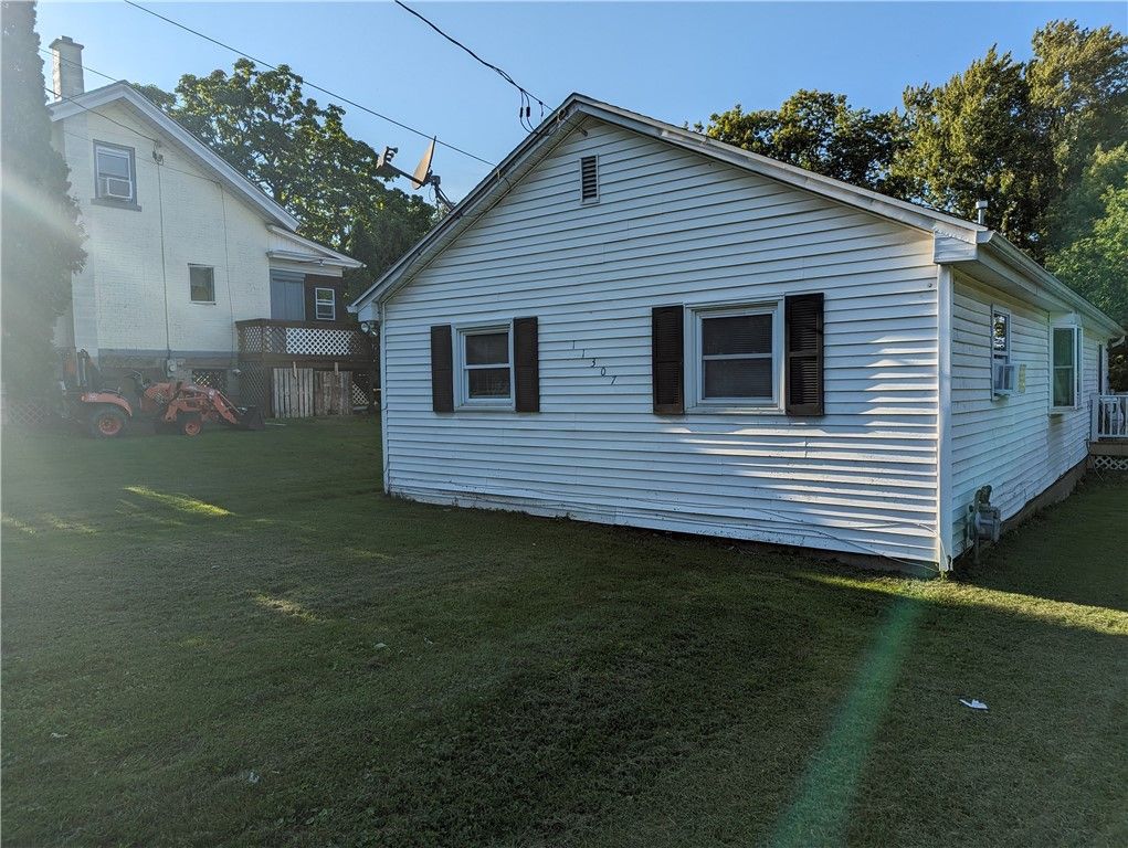11307 Main St, Medina, NY 14103 See Est. Value, Schools & More