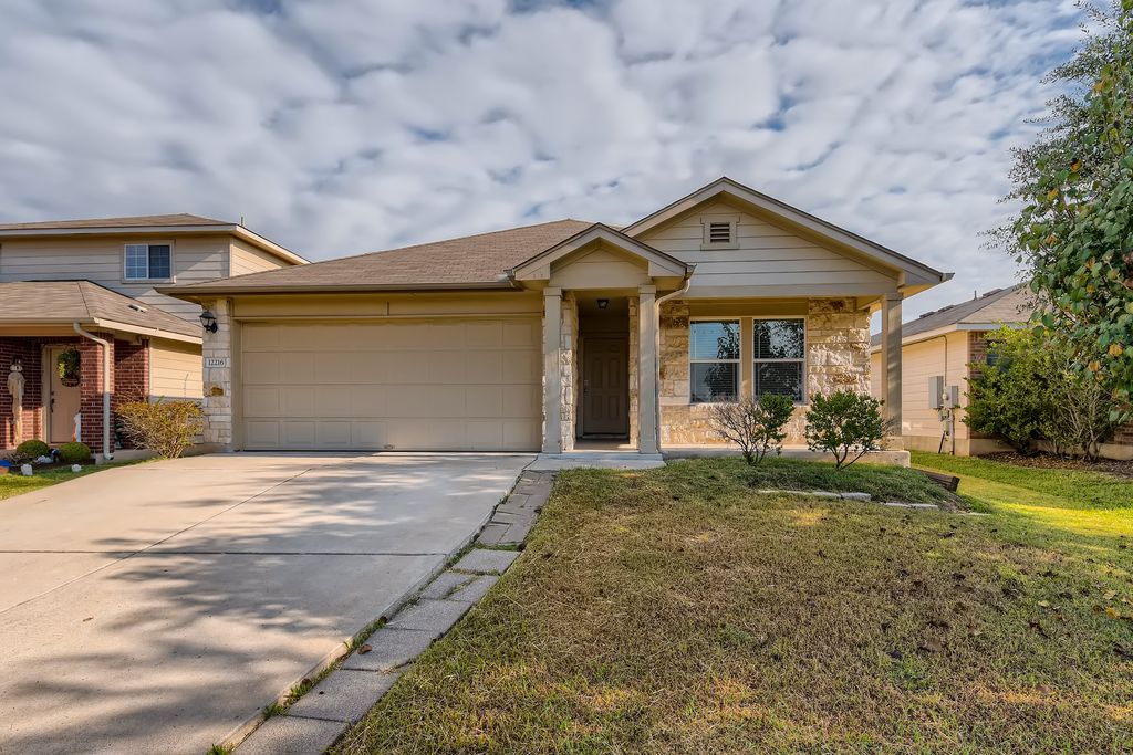 12216 Paloma Blanca Way, Del Valle, TX 78617