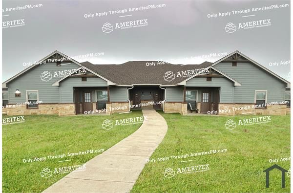 101 Pharm Hills Rd #601, Mabank, TX 75147