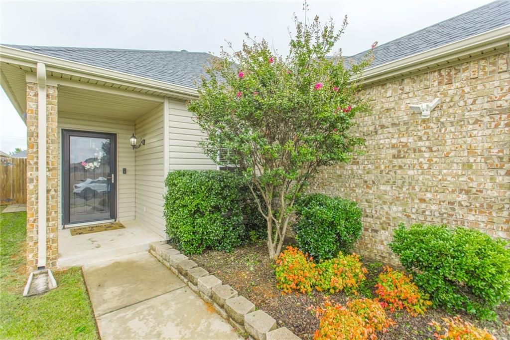 6816 Old Glory Ln, Oklahoma City, OK 73135